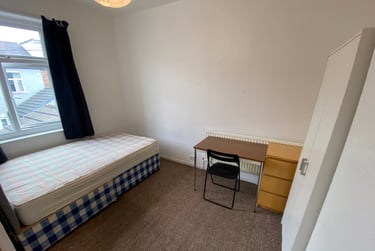 3 bed house, Romney street, Charlestown, Salford, M66DR - Image 4