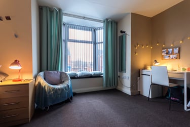 8 bed house, Borough Road, Near university, Middlesbrough, TS13AT - Image 2