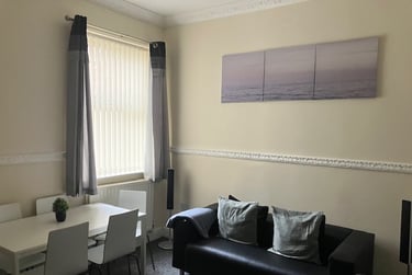 5 bed house, Granville Road, Near university, Middlesbrough, TS13PF - Image 2