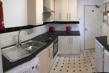 5 bed house, Henwick Road, St johns, Worcester, WR25NY - Image 1