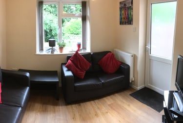 5 bed house, Henwick Road, St johns, Worcester, WR25NY - Image 2