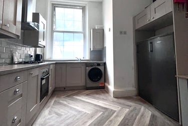 5 bed flat, Leece Street, City Centre, Liverpool, L12TR - Image 4