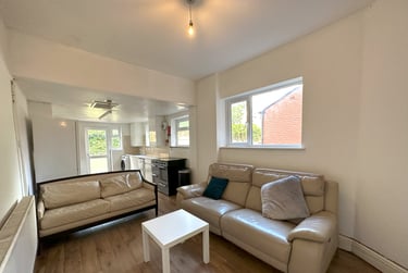 7 bed house, Granville Road, Fallowfield, Manchester, M146AE - Image 4