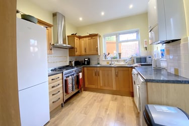 6 bed house, Polsloe rd, Mount pleasant, Exeter, EX12HL - Image 3