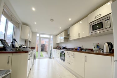 4 bed house, Monks rd, Mount pleasant, Exeter, EX47BQ - Image 1