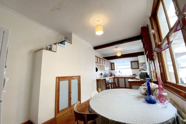 4 bed house, St Anne's rd, Mount pleasant, Exeter, EX12QD - Image 2
