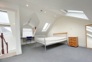6 bed house, Polsloe rd, Mount pleasant, Exeter, EX12HL - Image 1