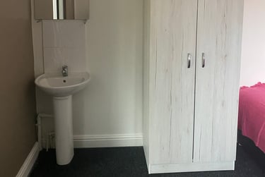 5 bed house, Goddard Avenue, Newland, Hull, HU52AN - Image 2