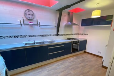 4 bed house, Suffolk street, Beverley road, Hull, HU51PJ - Image 1