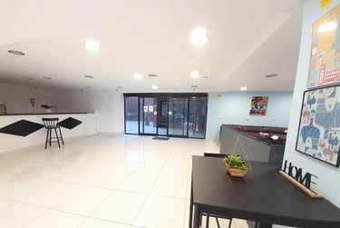 14 bed house, Crendon Street, Buckinghamshire, High wycombe, HP136LS - Image 2