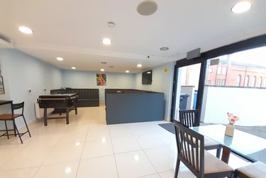 14 bed house, Crendon Street, Buckinghamshire, High wycombe, HP136LS - Image 3