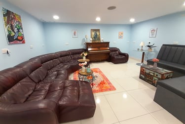 14 bed house, Crendon Street, Buckinghamshire, High wycombe, HP136LS - Image 1