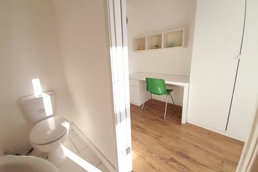 14 bed house, Crendon Street, Buckinghamshire, High wycombe, HP136LS - Image 7