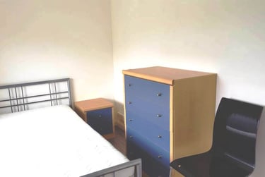 3 bed flat, Beaconsfield rd, Hales place, Canterbury, CT27LH - Image 5