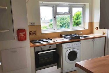 3 bed flat, Beaconsfield rd, Hales place, Canterbury, CT27LH - Image 2