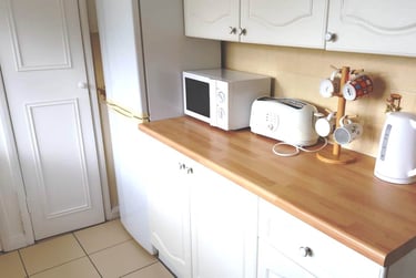 3 bed flat, Beaconsfield rd, Hales place, Canterbury, CT27LH - Image 3