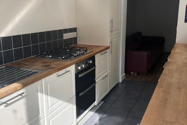 7 bed house, Albert Street, St Pauls, Cheltenham, GL504HS - Image 1