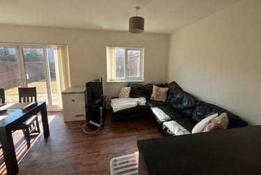 5 bed house, Leader Street, Stoke park, Bristol, BS161GR - Image 2