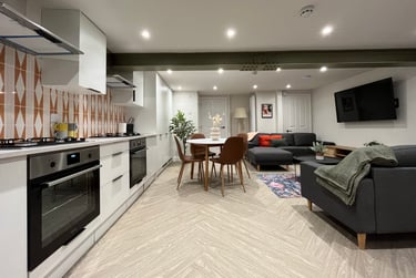 8 bed house, Lisson Grove, Mutley, Plymouth, PL47DL - Image 2