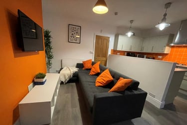 7 bed house, Houndiscombe Road, Mutley, Plymouth, PL46HB - Image 1