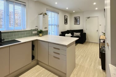6 bed house, Restormel Road, Mutley, Plymouth, PL46BJ - Image 2
