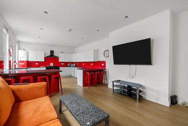 7 bed house, Ford Park Road, Peverell, Plymouth, PL46RD - Image 2