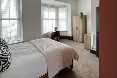 7 bed house, Blenheim Road, North Hill, Plymouth, PL48LJ - Image 4