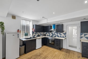 10 bed house, Alma Road, City Centre, Plymouth, PL34HB - Image 3