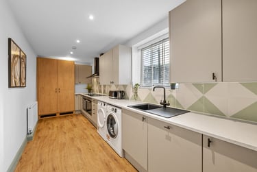 7 bed house, Headland Park, Greenbank, Plymouth, PL48HS - Image 4