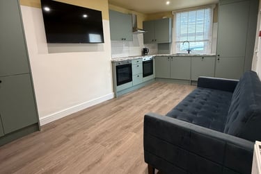 5 bed house, Chaddlewood Avenue, Lipson, Plymouth, PL48RE - Image 1
