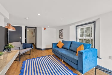 7 bed house, Hamilton Gardens, North Hill, Plymouth, PL46PQ - Image 2