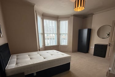 5 bed house, Chaddlewood Avenue, Lipson, Plymouth, PL48RE - Image 5