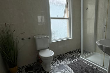 5 bed house, Chaddlewood Avenue, Lipson, Plymouth, PL48RF - Image 8