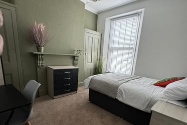 5 bed house, Chaddlewood Avenue, Lipson, Plymouth, PL48RF - Image 10