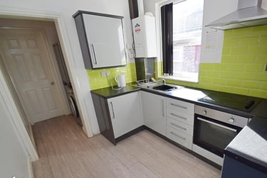 5 bed house, Ashford Street, Shelton, Stoke, ST42EN - Image 3