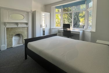 6 bed house, Gunnersbury Avenue, Acton, London, W38LD - Image 7