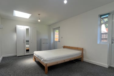 6 bed house, Gunnersbury Avenue, Acton, London, W38LD - Image 8