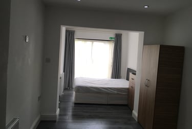 1 bed studio, Aintree Crescent, Barkingside, London, IG62HD - Image 8