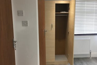1 bed studio, Aintree Crescent, Barkingside, London, IG62HD - Image 8