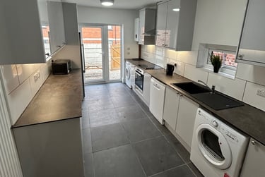 4 bed house, Monica Grove, Burnage, Manchester, M192BN - Image 3