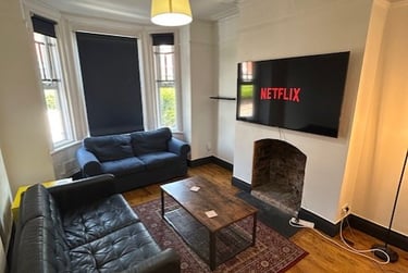 1 bed house, Lausanne Road, Withington, Manchester, M203EU - Image 1
