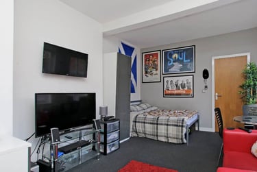 1 bed studio, Mary Street, City Centre, Sheffield, S14RU - Image 2