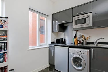 1 bed studio, Mary Street, City Centre, Sheffield, S14RU - Image 3