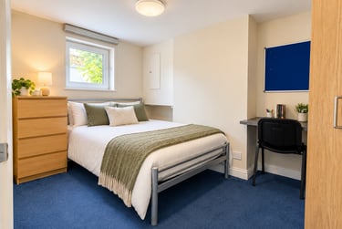 5 bed house, Cleeveland street, St Pauls, Cheltenham, GL519HU - Image 12