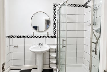6 bed house, Dunalley Parade, Francis Close Hall, Cheltenham, GL504LU - Image 7