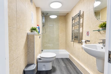 6 bed house, Dunalley Parade, Francis Close Hall, Cheltenham, GL504LU - Image 9