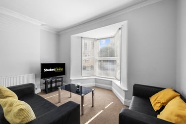 5 bed house, Furzehill Road, Mutley, Plymouth, PL47JY - Image 1
