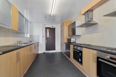 9 bed house, Citadel Road, The Hoe, Plymouth, PL13AU - Image 5