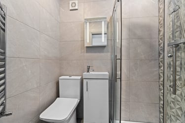 1 bed studio, Amity Place, North Hill, Plymouth, PL48LX - Image 6