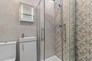 1 bed studio, Amity Place, North Hill, Plymouth, PL48LX - Image 7